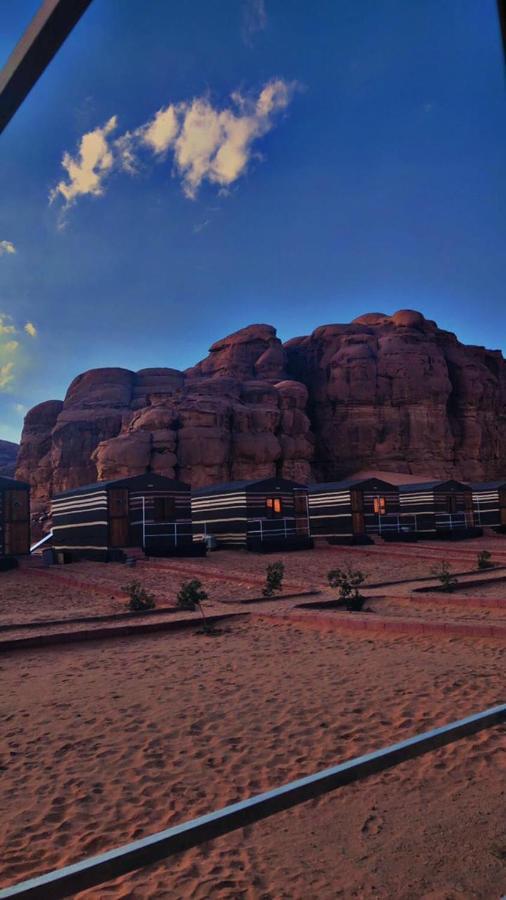 Oryx Camp Hotel Wadi Rum Exterior photo